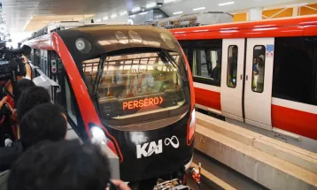 LRT to Operate Normally with 16 Trainsets in December, Only 7.5 Minutes Headway!