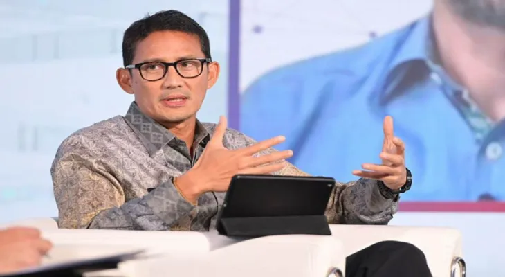 Minster Uno Predicts Profit up to IDR1 Trillion form Coldplay Concert