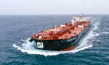 Indonesian Oil Ship Sails Safely Through Houthi Cordon Makes US Government Shock