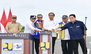 Presiden Jokowi Resmikan Makassar New Port dan Jalan Tol Pelabuhan