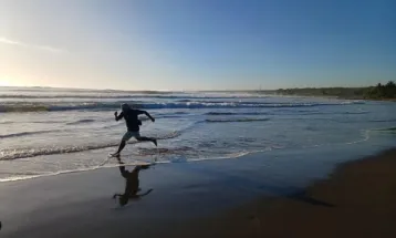 Rekomendasi 3 Wisata Pantai Tersembunyi di Jawa Barat, Keindahannya Mirip Surga