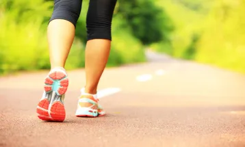 Rutin Jalan Kaki 11 Menit Tiap Hari Bisa Memperpanjang Umur