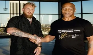 Fakta-fakta Pertandingan Tinju Mike Tyson vs Jake Paul, Si Leher Beton Diprediksi Kalah