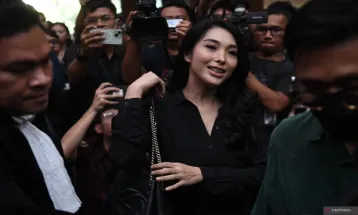 SYL Beri Tas Balenciaga hingga Kalung Emas untuk Pedangdut Nayunda Nabila