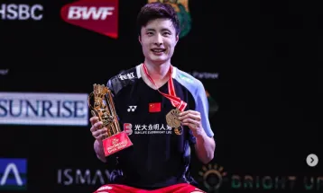 Shi Yu Qi Geser Viktor Axelsen, Jadi Pebulu Tangkis Tunggal Putra Nomor Satu Dunia