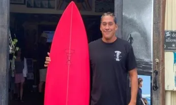 Sosok Tamayo Perry, Aktor Pirates of the Caribbean yang Tewas Diserang Hiu Saat Surfing