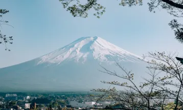 Pendaki Gunung Fuji Musim Panas ini Menurun Setelah Diberlakukan Biaya Masuk