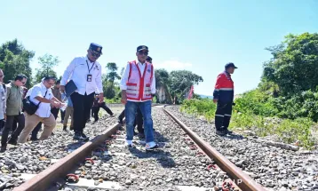 Menhub Dorong Percepatan Jalur Kereta Api Logistik di Sulawesi Selatan