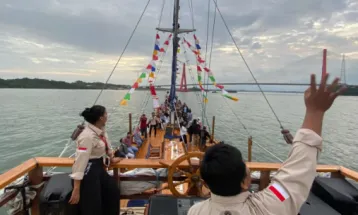 Mulai Berlayar, Segini Tarif Pinisi Kita Nusantara Susur Teluk Balikpapan hingga IKN