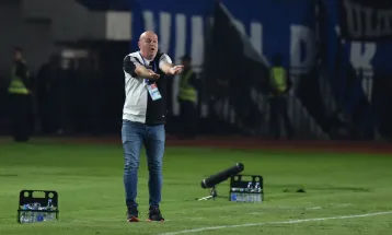 Hodak Warns Persib to Not Underestimate Semen Padang