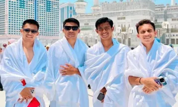 14 Pemain Timnas Indonesia Umrah Jelang Laga Lawan Arab Saudi