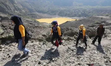 Selain Puncak, Macet Pendaki di Gunung Kelud Saat Long Weekend Juga Viral