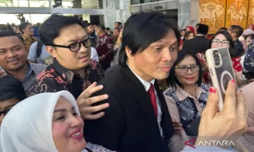 Dilantik Jadi Anggota DPR, Once Mekel Tak Masalah Bila Satu Komisi dengan Ahmad Dhani