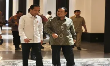 Beda Cara Prabowo dan Presiden Jokowi Saat Panggil Calon Menterinya