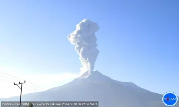 Mount Lewotobi Laki-Laki Erupts, at Least 10 People Killed