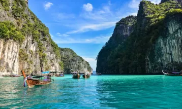 Thailand Dinobatkan Jadi Destination of the Year 2025 versi Travel and Leisure