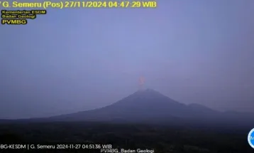 Gunung Semeru Erupsi Tiga Kali, Tinggi Letusan hingga 1 Km