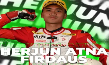 Pembalap Indonesia Herjun Atna Firdaus Raih Juara Asia Road Racing Championship (ARRC) 2024