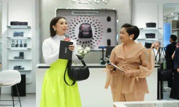 TUMI Rayakan Hari Ibu di Icon Mall Bali Bersama Jennifer Bachdim