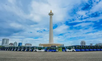 Transjakarta Operasikan 200 Bus Listrik secara Bertahap