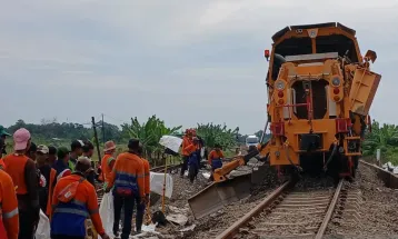 29 Perjalanan KA Masih Dialihkan Akibat Banjir di Grobogan