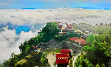 5 Negeri di Atas Awan Indonesia, Surga Dunia yang Menawan