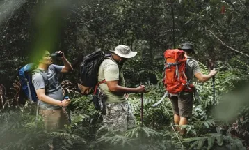 5 Tempat Trekking di Bogor yang Seru