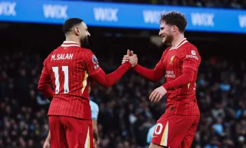 Mohamed Salah Bersinar, Liverpool Tundukkan Manchester City 2-0 di Etihad