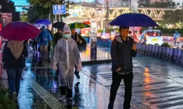 BMKG Predicts Light Rain in Parts of Jakarta Thursday Afternoon