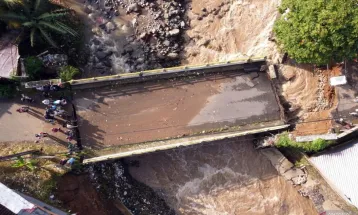 Banjir Cisarua Rusak Infrastruktur, Wamen PU Tekankan Solusi Jangka Panjang