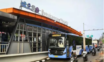 Transjakarta Adjusts Services during Eid